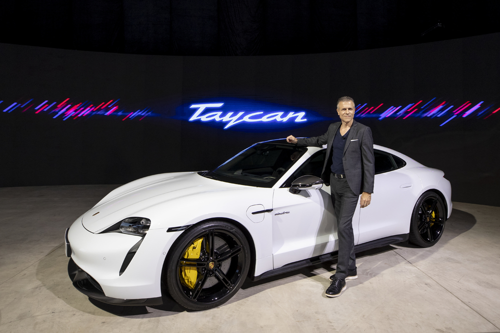 Taycan hoàn toàn mới – xe thể thao thuần điện đầu tiên của Porsche